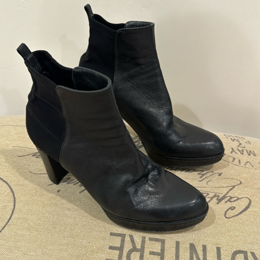 Stuart Weitzman heeled boots